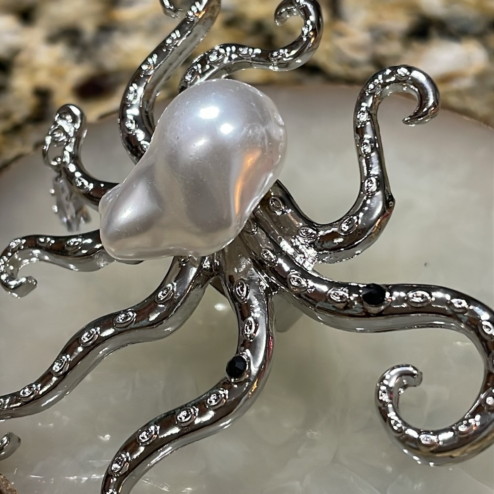 Silver Octopus Pearl Statement Ring - image 5